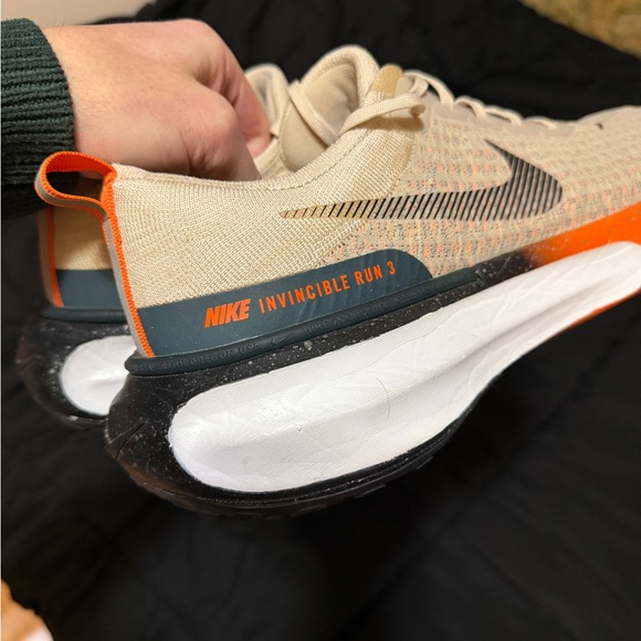 Nike Invincible Run 3 Beige and Orange Athletic Shoes